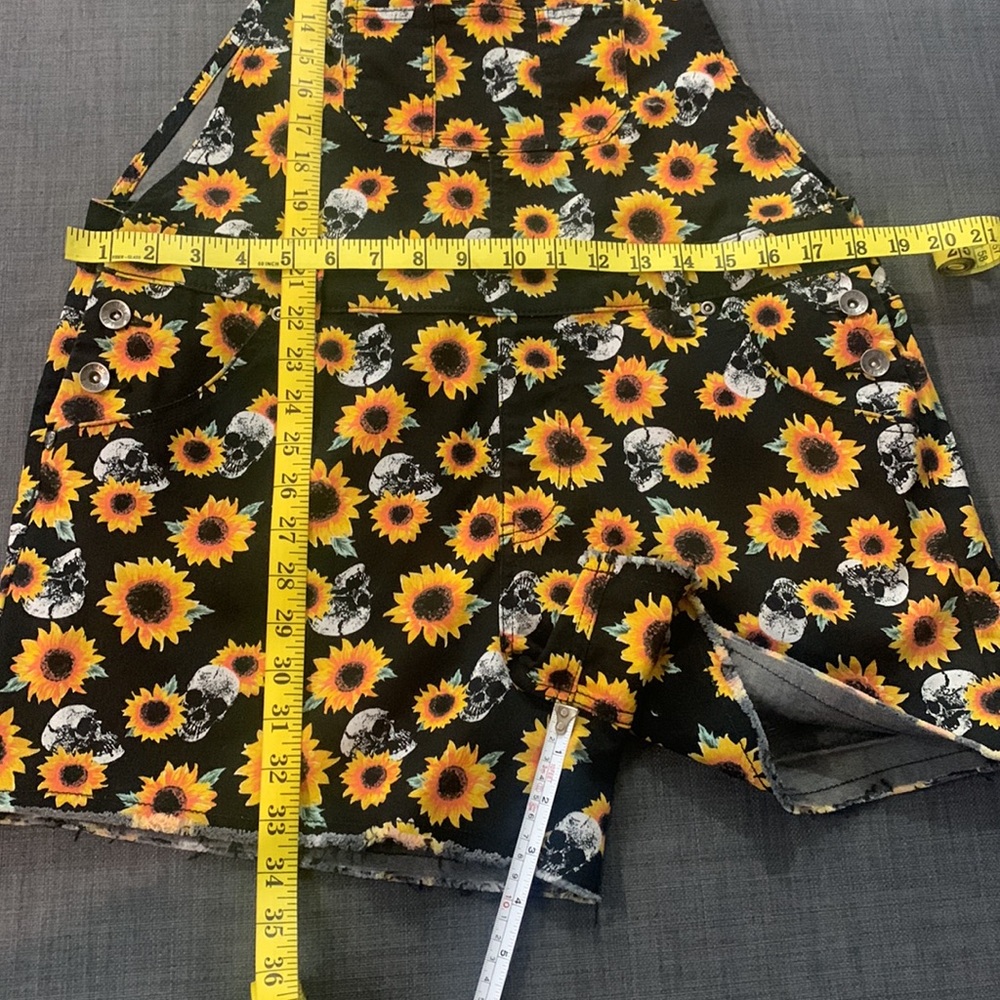 Hot Topic Denim Daisy Shortall Black Orange Large Shorts Beach Pool Vacation - Picture 11 of 12